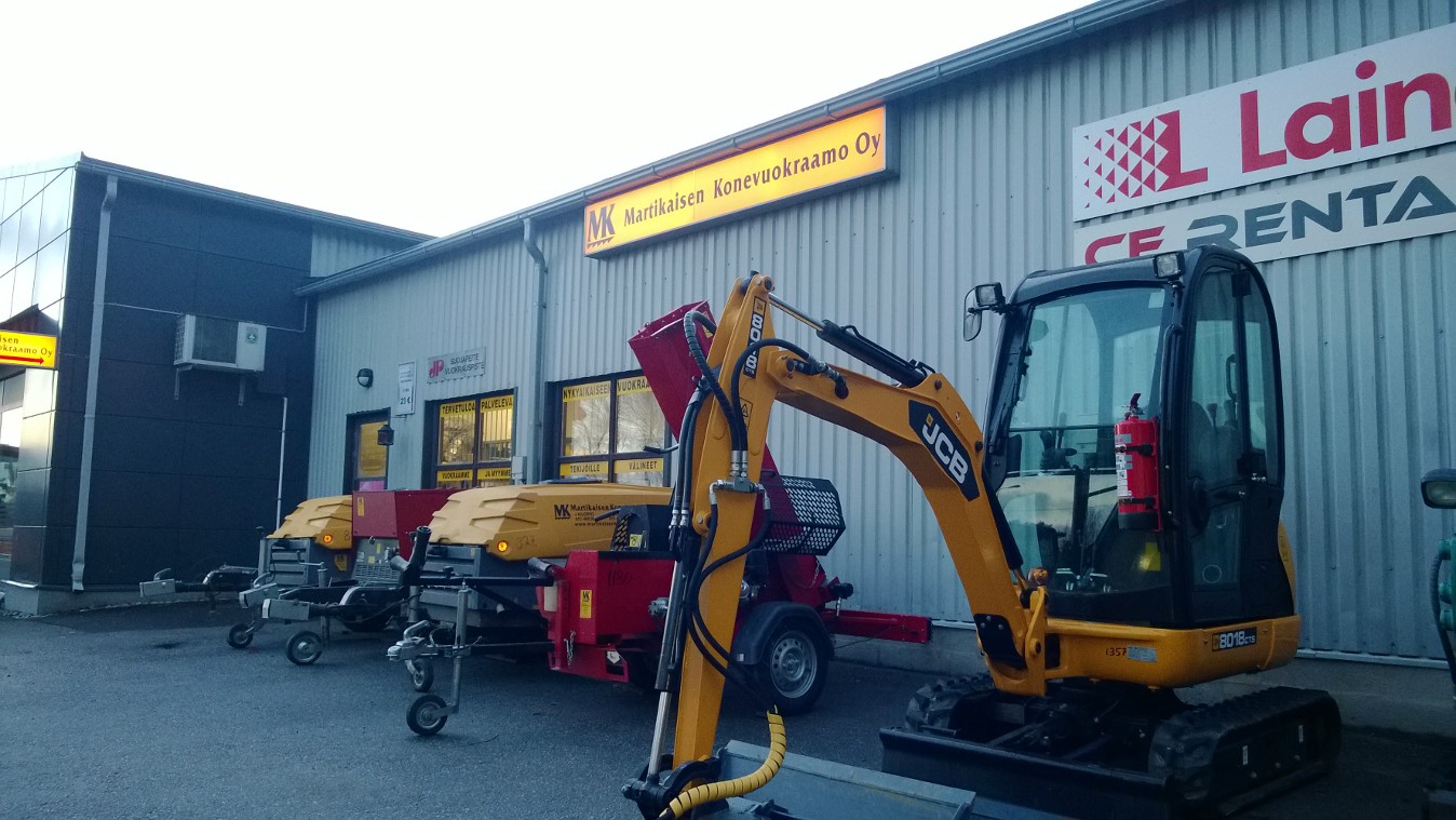 Martikaisen koneet työssä